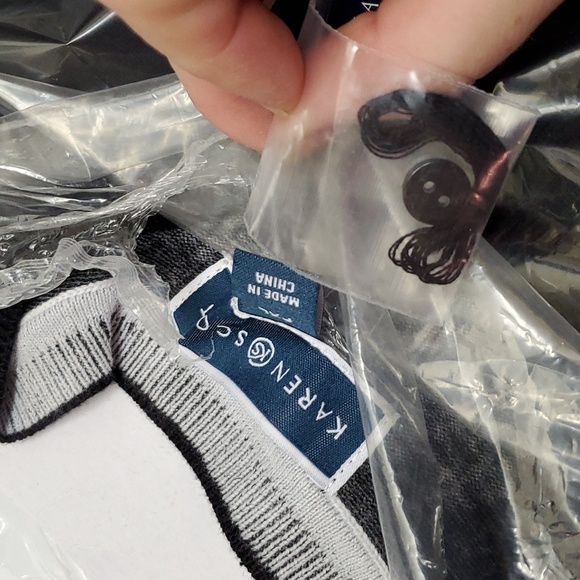 Karen Scott Daniella Relaxed-Fit Black w/ Pink Floral Button-Up Cardigan(L, PXL) - Picture 8 of 8